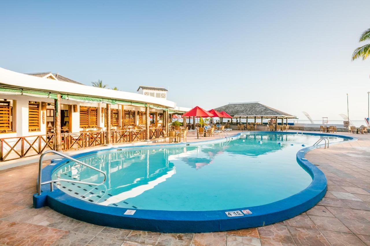 Royal Decameron Club Caribbean Resort Runaway Bay Bagian luar foto